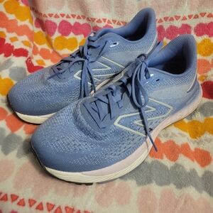 New Balance 880V12 Wide (D) 10.5 Women's Fresh Foam